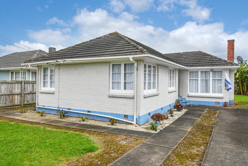 94 Hills Road, Otara, Auckland - Carousel 1