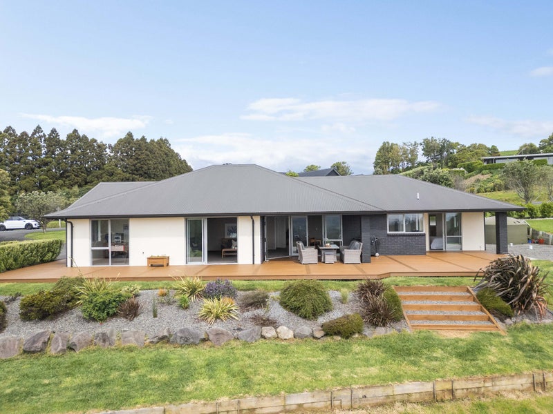 4 Summerhill Drive, Papamoa, Tauranga, Bay Of Plenty - Carousel 2