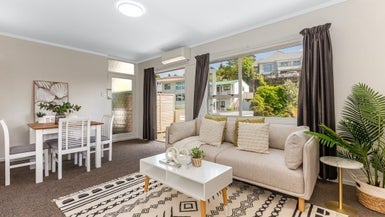 6/126 Redwood Avenue, Tawa, Wellington - Carousel 1