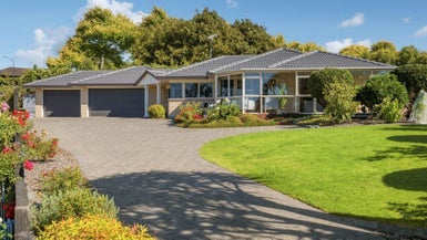 15 Robinia Place, Ohauiti, Tauranga - Carousel 1