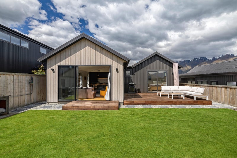 8 Plough Street, Jacks Point, Queenstown - Carousel 2