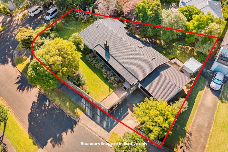 21 Navarre Road, Glendowie, Auckland - Carousel 1