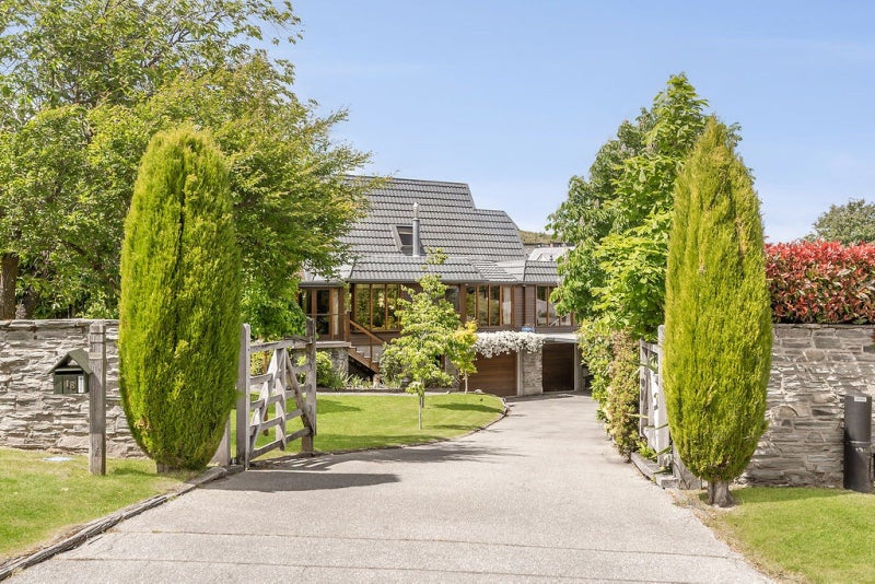 18 Kowhai Drive, Wanaka, Wanaka - Carousel 1