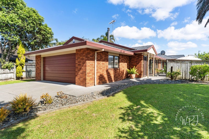 1 Gaylord Place, Conifer Grove, Takanini - Carousel 2