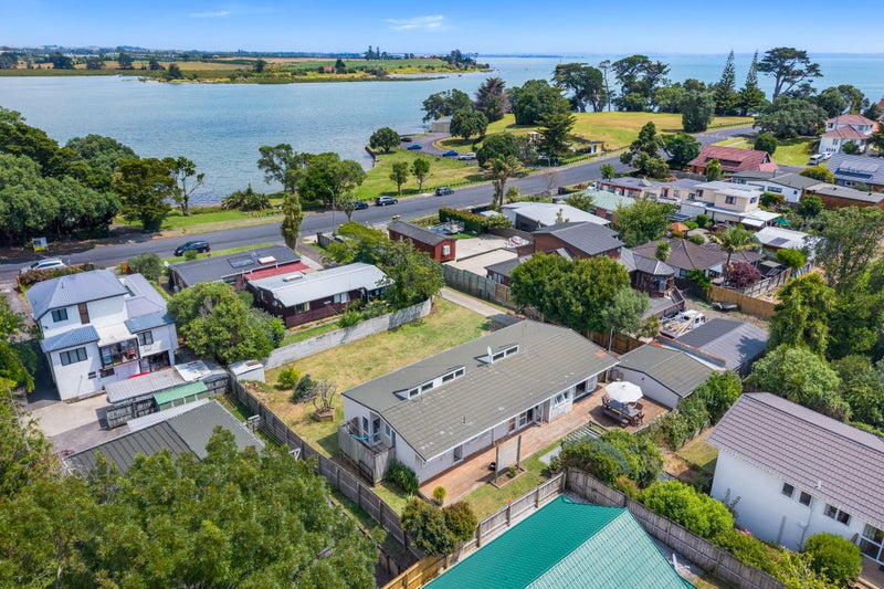 19 Roys Road, Weymouth, Auckland - Carousel 1