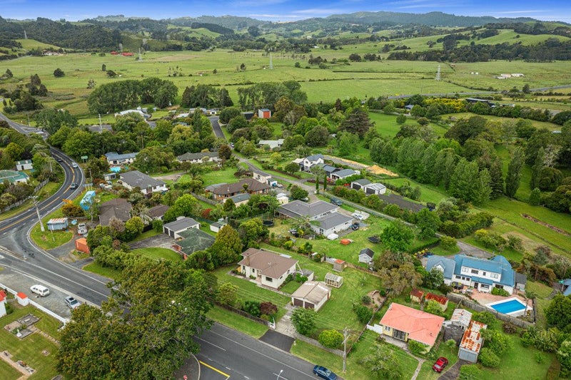 Property Valuation for 9 Peak Road, Helensville Trade Me Property Trade Me Property