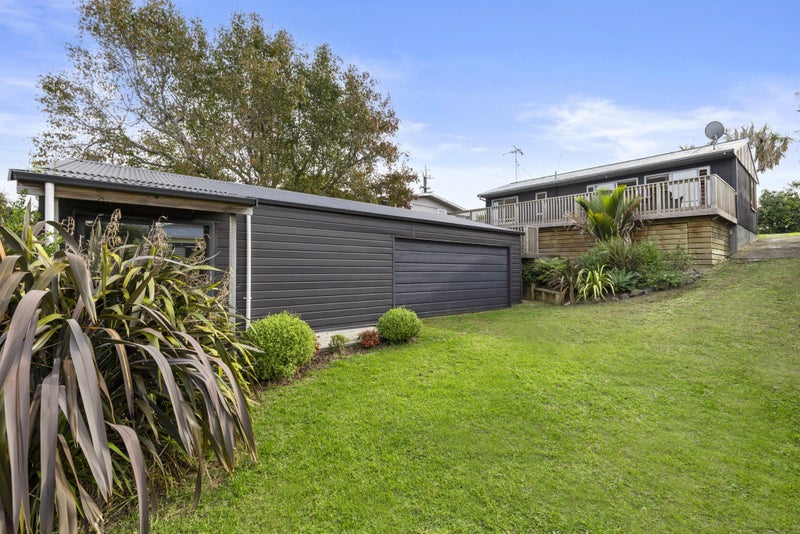 6 Te Hutewai Road, Raglan, Raglan - Carousel 1