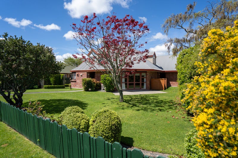 1 Longfellow Street, Leamington, Cambridge - Carousel 1