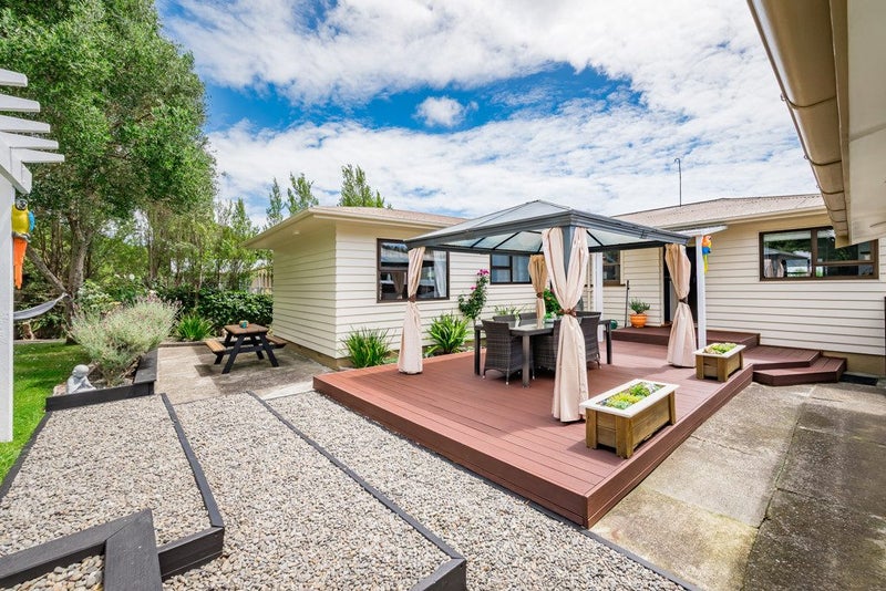 42 Kaitawa Crescent, Paraparaumu, Paraparaumu - Carousel 1