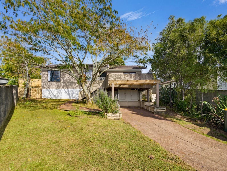 35 Danube Lane, Glen Eden, Auckland - Carousel 1
