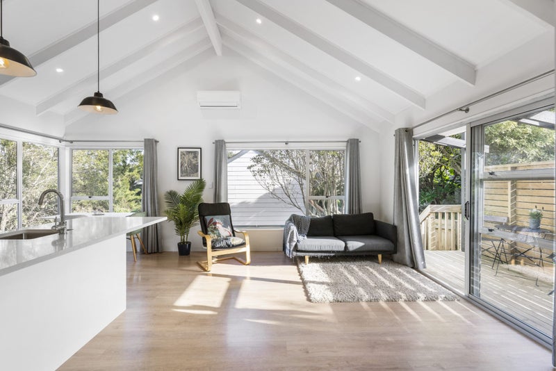 2/14 Cresta Avenue, Beach Haven, Auckland - Carousel 2