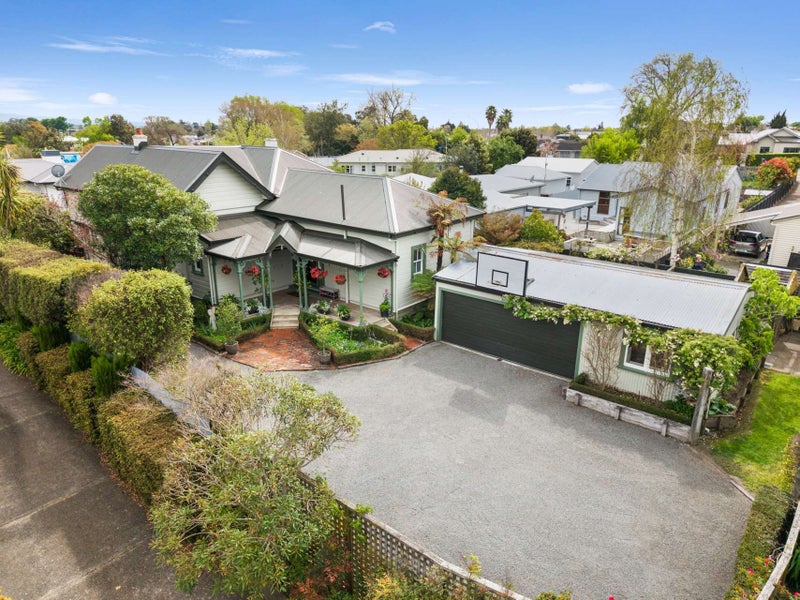 44 Te Mata Road, Havelock North, Havelock North - Carousel 1