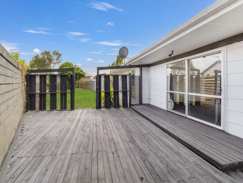 41 Acacia Street, Kelvin Grove, Palmerston North - Carousel 2