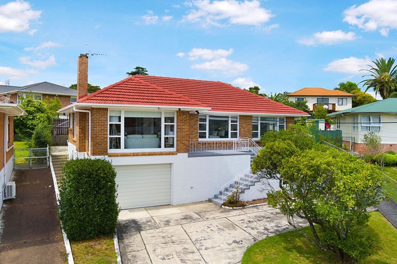 38 Kohekohe Street, New Lynn, Auckland - Carousel 1