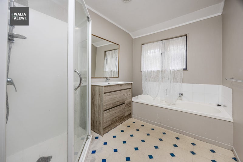 34 Liddesdale Place, Papakura, Papakura - Carousel 12