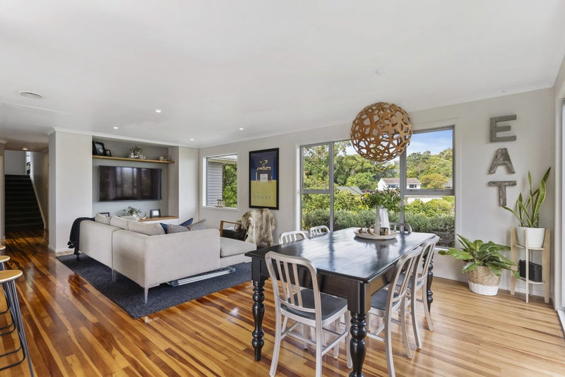 41 Madras Street, Khandallah, Wellington - Carousel 2
