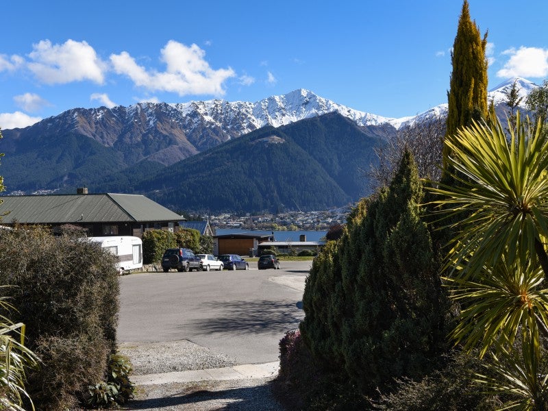 8 Kelvin Place, Kelvin Heights, Queenstown - Carousel 24