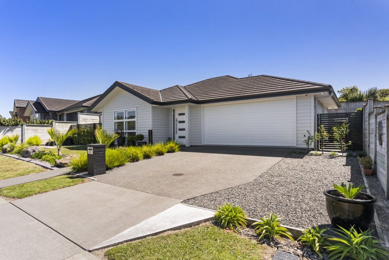 25 Pitoitoi Drive, Riverhead, Riverhead - Carousel 1