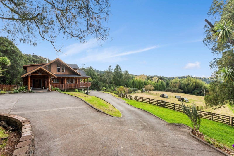 847 West Coast Road, Oratia, Waitakere City, Auckland - Carousel 2