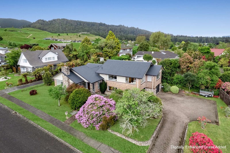 11 Mark Place, Lynmore, Rotorua - Carousel 1