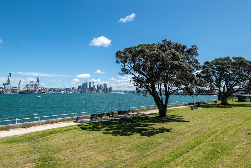 28 Queens Parade, Devonport, Auckland - Carousel 25