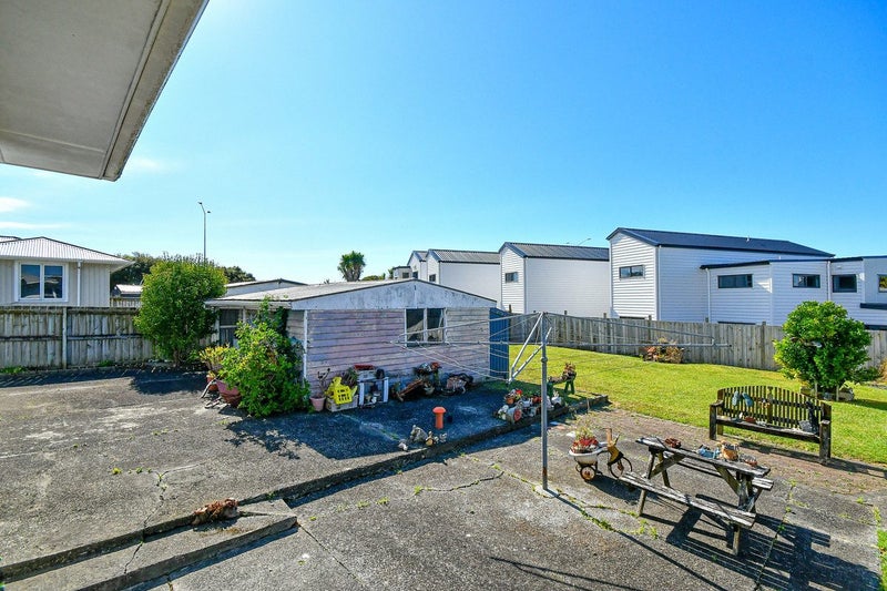 59 Myers Road, Manurewa East, Auckland - Carousel 1
