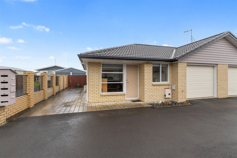 8A Pitt Street, Frankton, Hamilton - Carousel 2