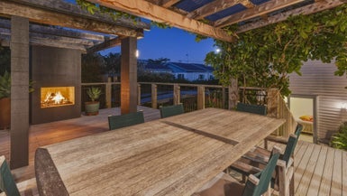 2 Tui Road, Raumati Beach, Paraparaumu - Carousel 1