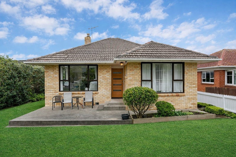 1/13 Greers Road, Weymouth, Auckland - Carousel 1