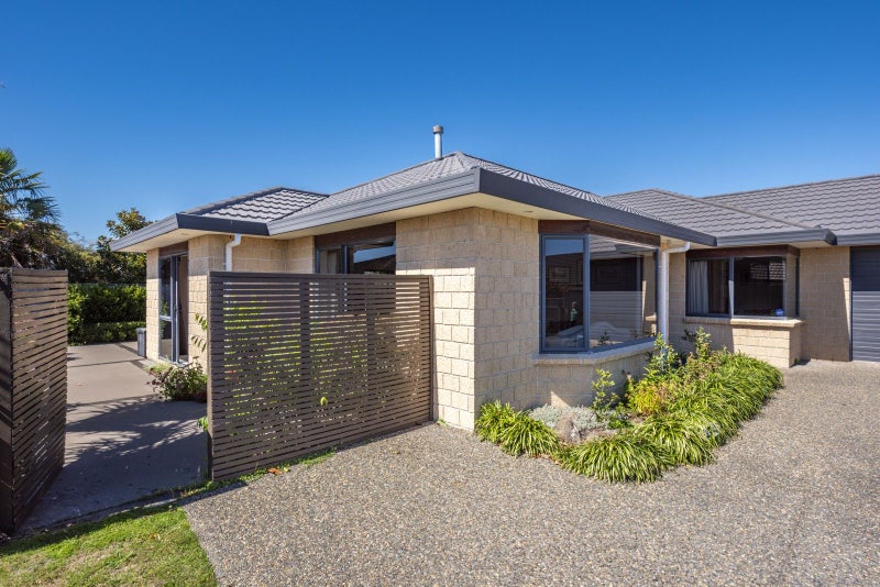 82 Regent Drive, Paraparaumu Beach, Paraparaumu - Carousel 2