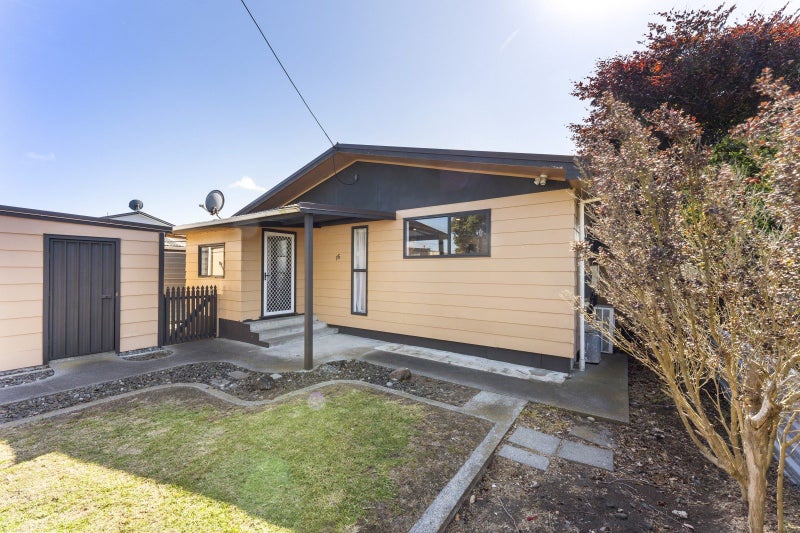 16 Prince Street, Gonville, Whanganui - Carousel 1