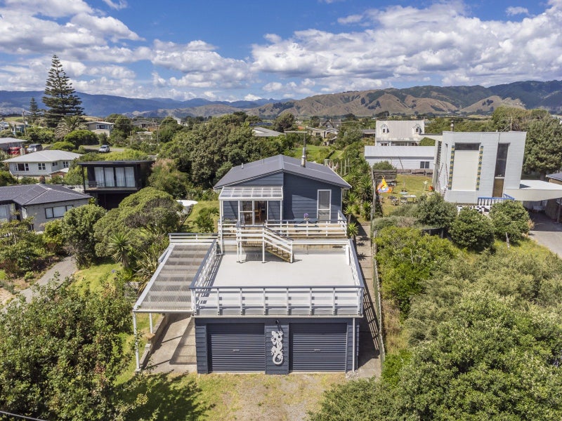 42 Rodney Avenue, Te Horo Beach - Carousel 2