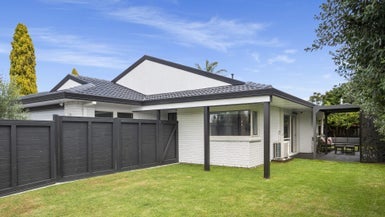 10 Monterey Key, Papamoa Beach, Papamoa - Carousel 1