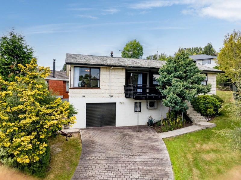 72 Kinmont Crescent, Kinmont Park, Mosgiel - Carousel 1