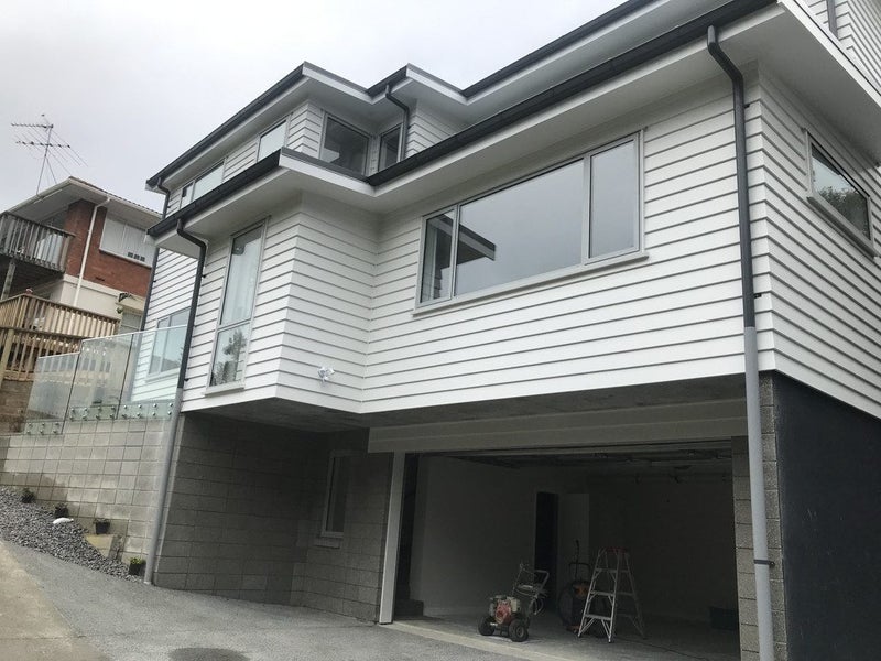 33 Wernham Place, Northcote, Auckland - Carousel 1