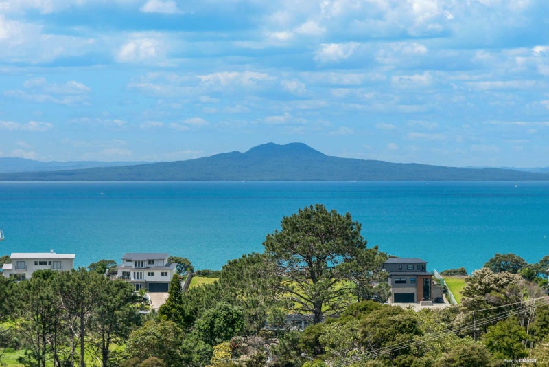 98 Wade River Road, Stanmore Bay, Whangaparaoa - Carousel 2