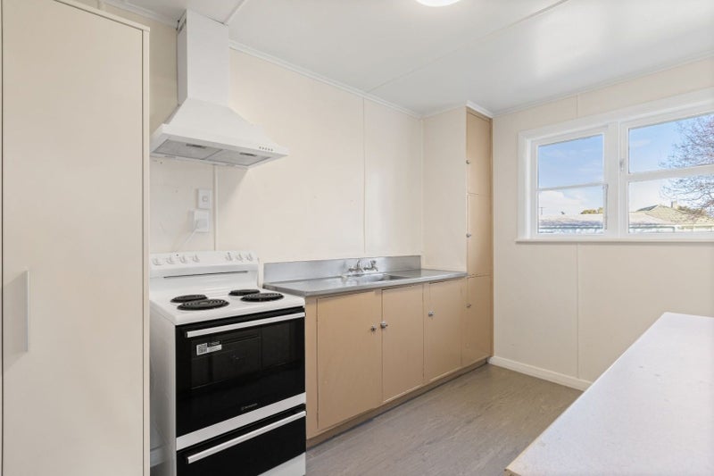 4 Dix Crescent, Riversdale, Blenheim - Carousel 2