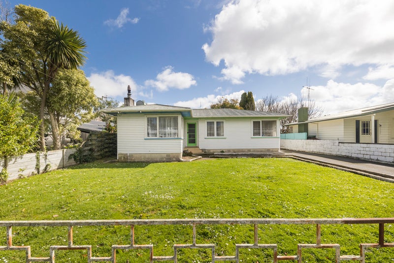 Property Valuation for 17 Buick Crescent, Awapuni, Palmerston North