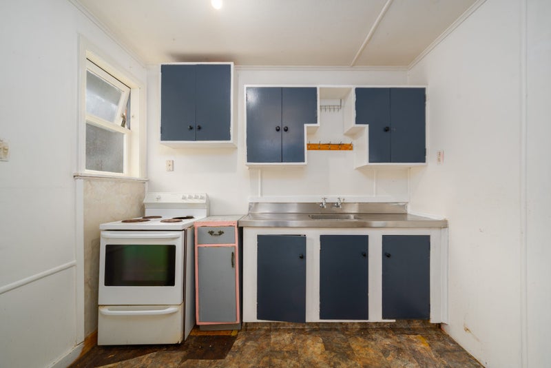 155 Castor Crescent, Cannons Creek, Porirua - Carousel 2