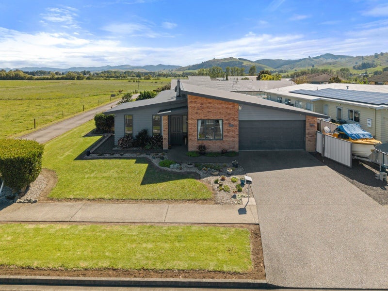 1 Rata Lane, Paeroa, Paeroa - Carousel 1