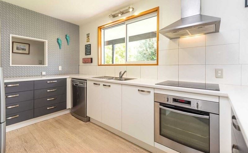 11 Cascade Place, Sumner, Christchurch - Carousel 2