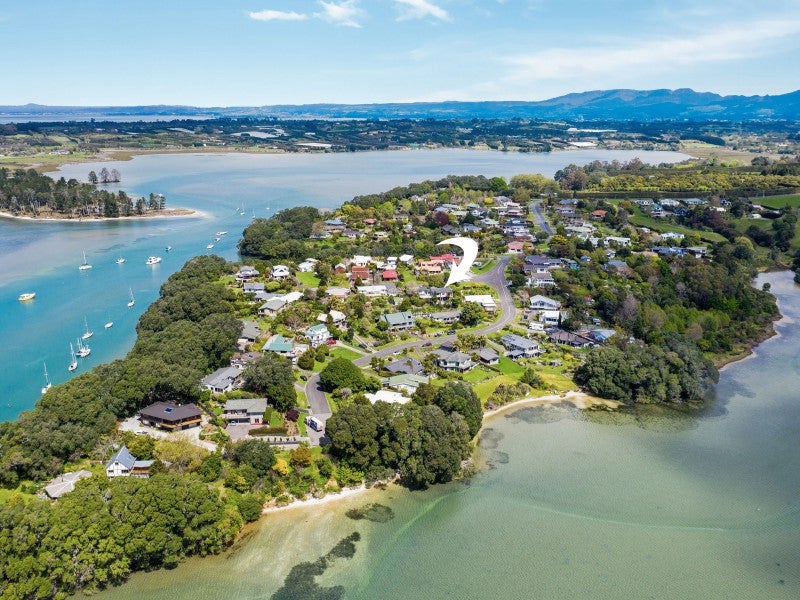 3 Giles Way, Tanners Point, Katikati - Carousel 1