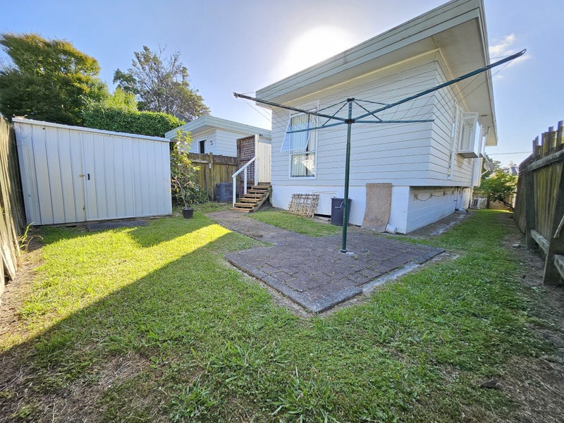 2/91 Diana Drive, Glenfield, Auckland - Carousel 14