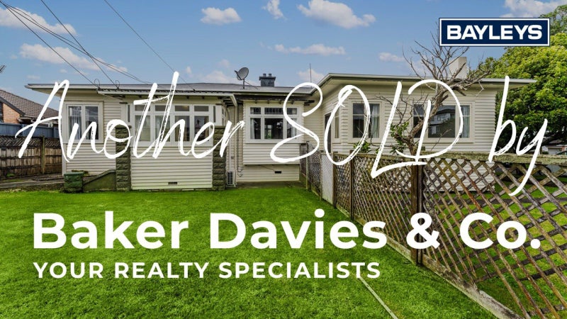 49 Tawa Road, One Tree Hill, Auckland - Carousel 1