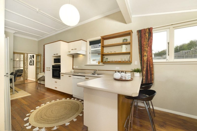 28 Bernard Street, Kenmure, Dunedin - Carousel 1