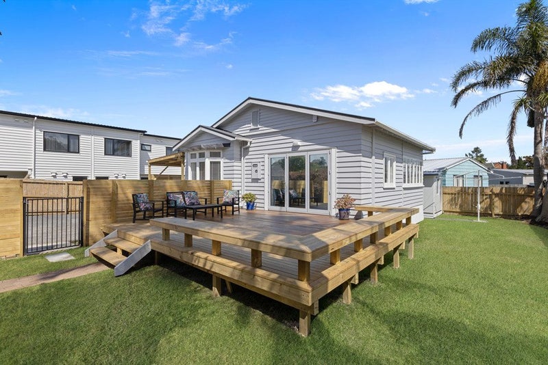 1/9 Kenderdine Road, Papatoetoe, Manukau City, Auckland - Carousel 2