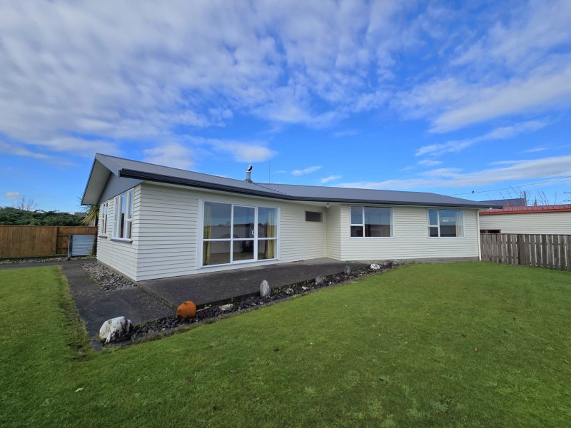 221 Park Street, Hokitika - Carousel 25