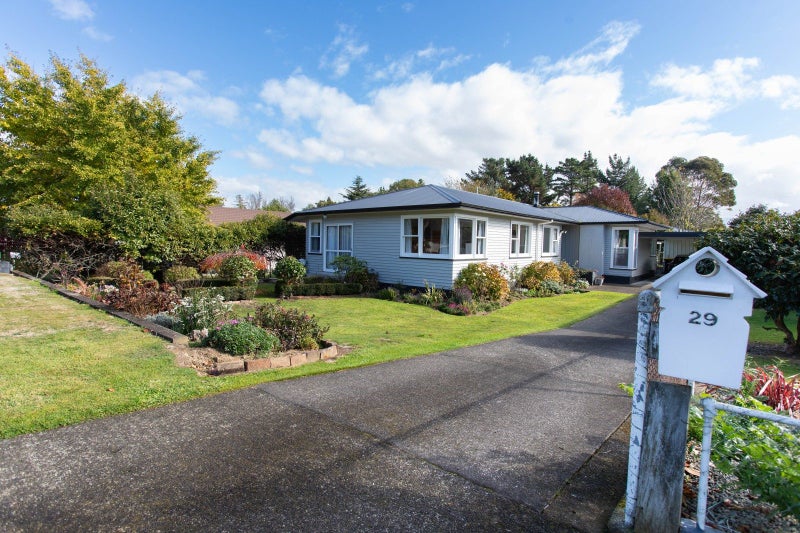 29 Ranfurly Street, Dannevirke - Carousel 1