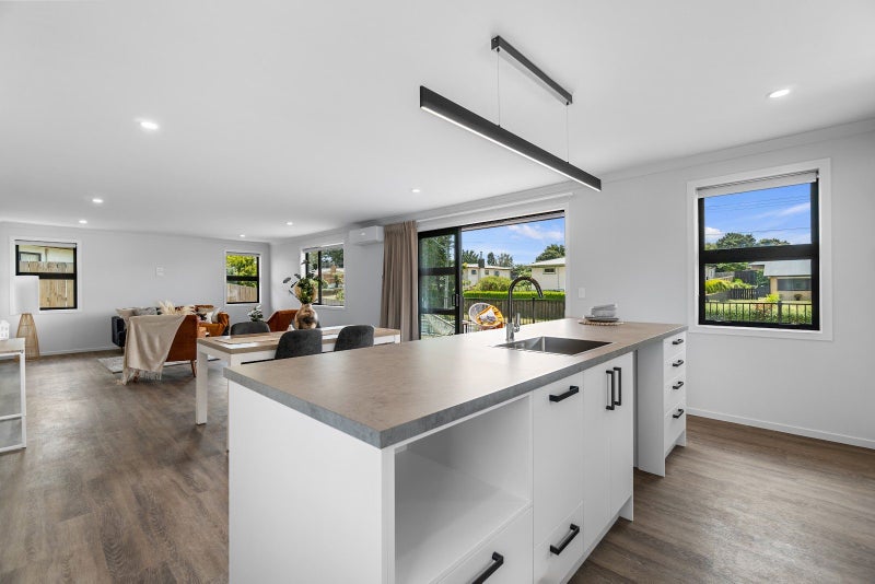 65A Whitmore Street, Kihikihi, Te Awamutu - Carousel 1