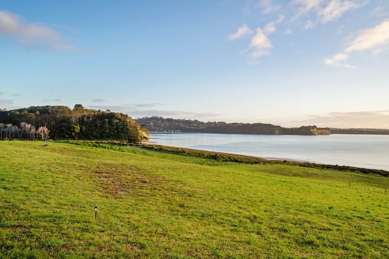 1 Takahuri Place, Okura Bush, Silverdale - Carousel 2